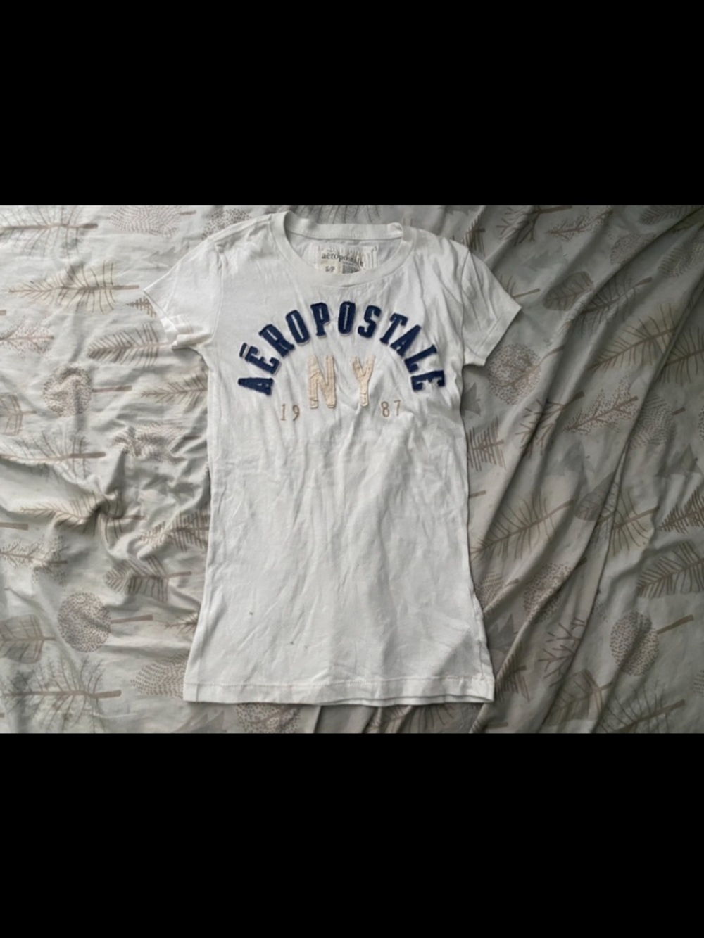 Aeropostale White Short Sleeve Logo Tee with Navy and Gold Accents